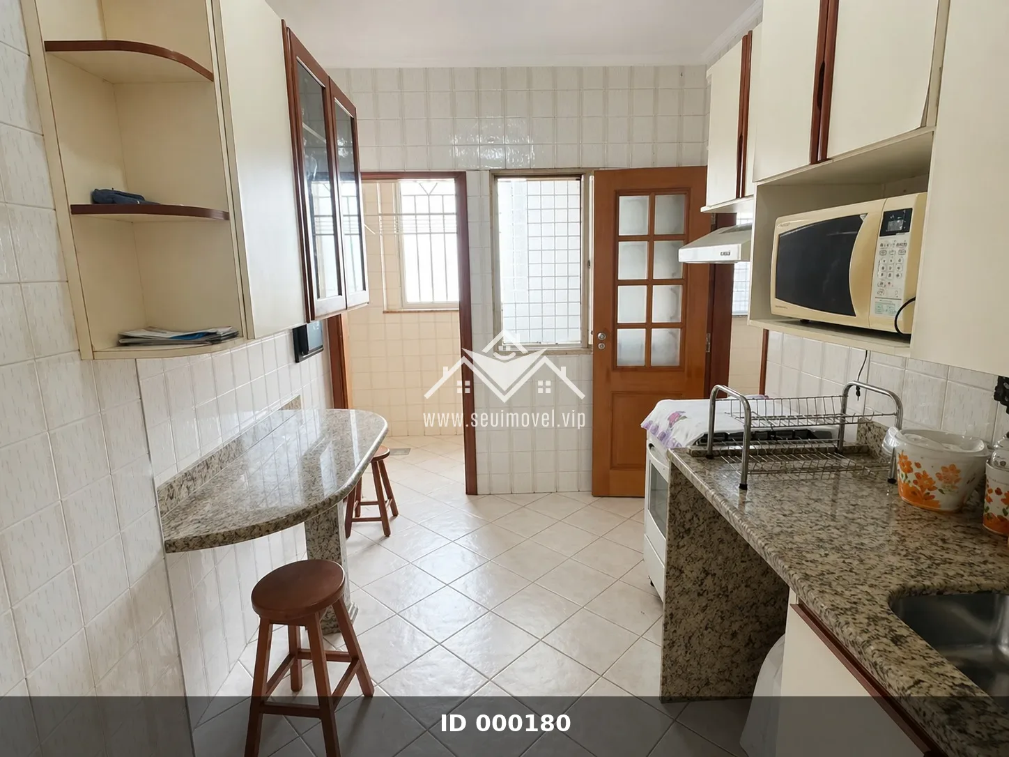 Apartamento - Edifício Dona Neta