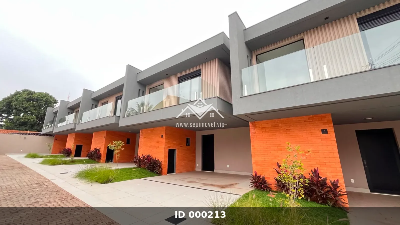 LINDISSIMO SOBRADO EM CONDOMINIO