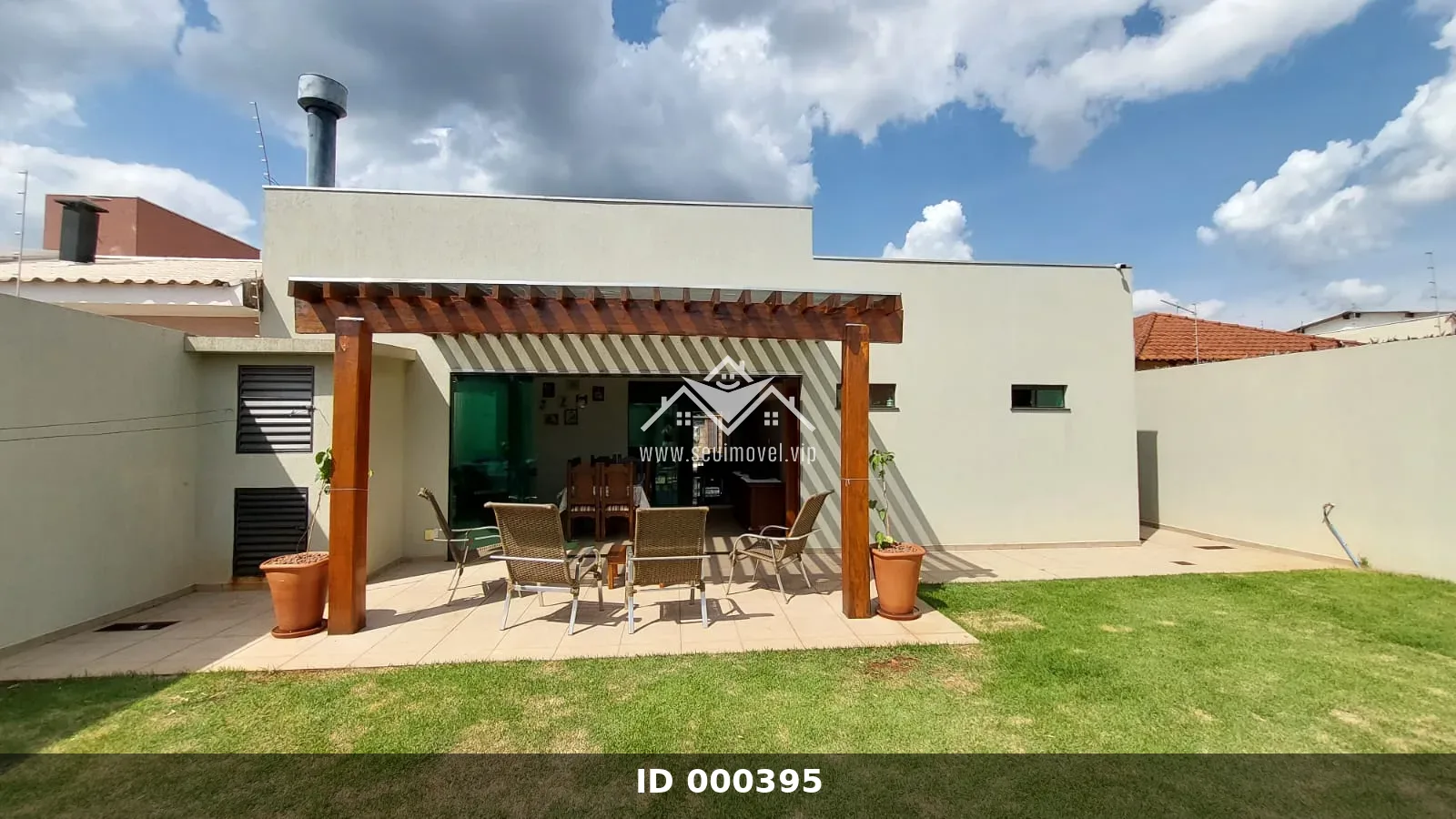 Casa c/projeto moderno e prático